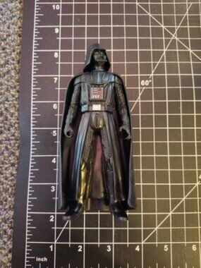 Small Hasbro Star Wars Darth Vader Action Figure Toy Approx 5.75 in